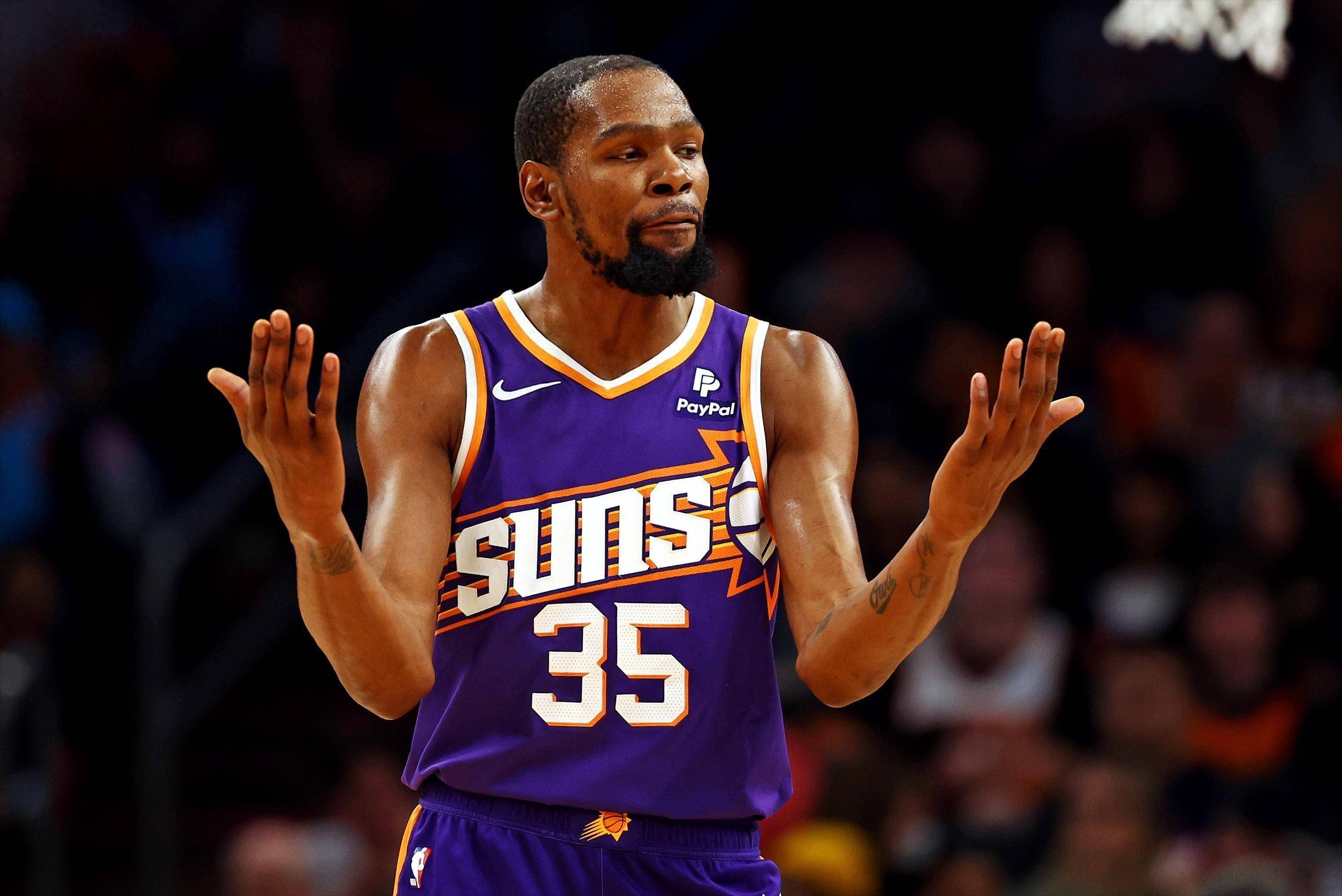 更靠近禁区 更靠近禁区